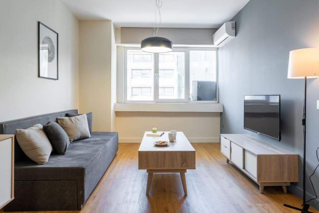 אתונה Large Comfy, Modern Studio 5 Min To Acropolis מראה חיצוני תמונה